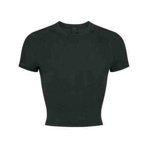 Skims Cropped Raglan T-Shirt Size M – Washed Onyx, Women’s Casual Top